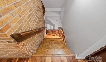 204 Woodfield Dr, Asheville, NC 28803