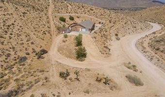 9696 Milpas Dr, Apple Valley, CA 92308