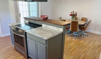 203 E Prairie Ln, Ash Grove, MO 65604