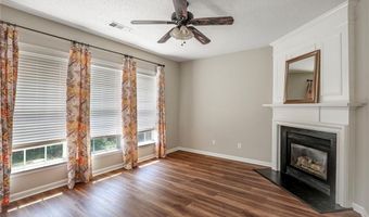 2911 Commonwealth Cir, Alpharetta, GA 30004