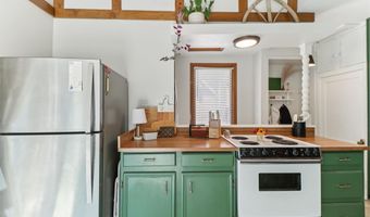 4518 Kingman Blvd, Des Moines, IA 50311