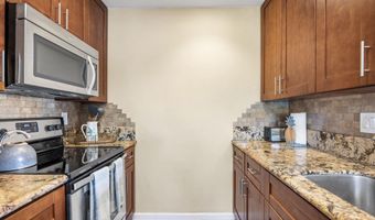 140 UWAPO Rd 9-103, Kihei, HI 96753