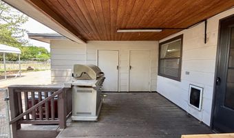 3030 Tamarack Cir, Bosque Farms, NM 87068
