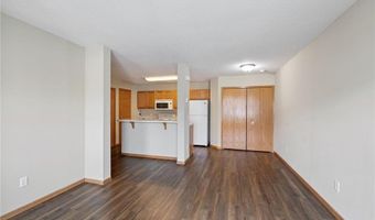 6434 158th St W 384, Apple Valley, MN 55124