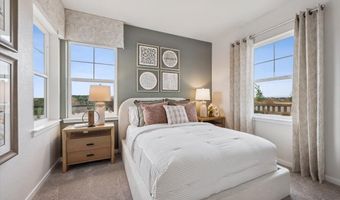 22519 E 47th Dr, Aurora, CO 80019