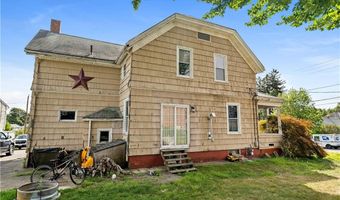 54 E Earle St, Cumberland, RI 02864