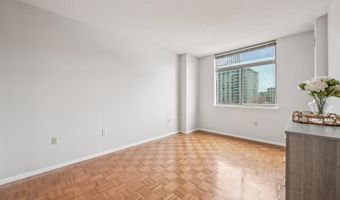 7111 WOODMONT Ave 814, Bethesda, MD 20815