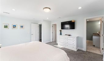 110 Crystal View Dr, Burrillville, RI 02859