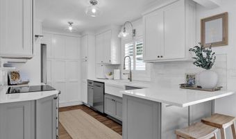 5205 SAINT REGIS Pl, Belle Isle, FL 32812