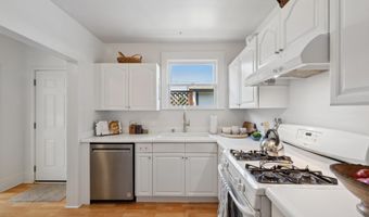 1539 6Th St, Alameda, CA 94501
