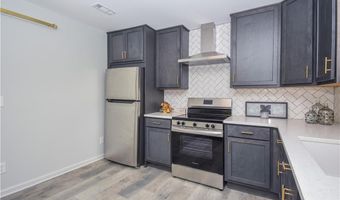 1706 SIMPSON St, Alexander City, AL 35010