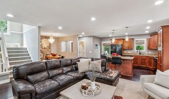 2716 53rd St, Des Moines, IA 50310