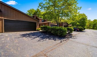 636 Cherry Park Oval, Aurora, OH 44202