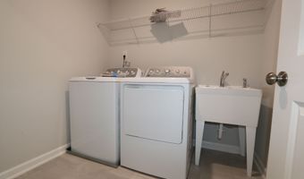 10021 Secluded Garden Dr, Apex, NC 27523