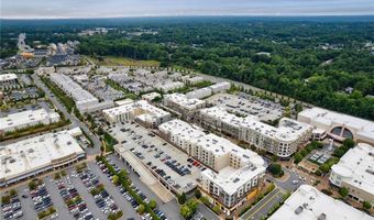 108 Grand Cres, Alpharetta, GA 30009