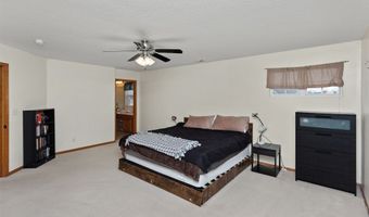 1003 10th Ave SE, Altoona, IA 50009