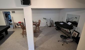 6121 Pine Bluff Dr, Avon, IN 46123