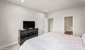 1170 Salem Bay Dr, Beaufort, SC 29902