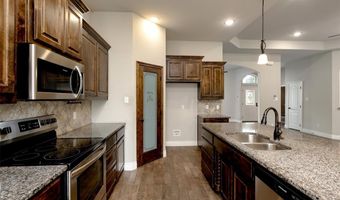 1008 Sky Ct, Weatherford, TX 76085