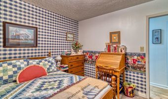 120 Circle Dr, Auburn, KY 42206