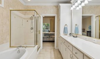 4147 Towne Green Cir, Addison, TX 75001