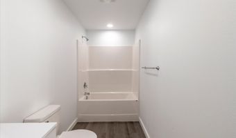 501 NORTH Ave, Bandon, OR 97411