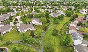 23 Brixton Ct, Algonquin, IL 60102