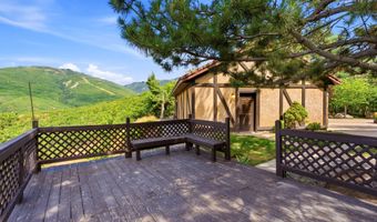 1501 E MAPLE HILLS Dr S, Bountiful, UT 84010