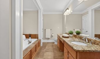 3 Caileigh Ct 3, Andover, MA 01810