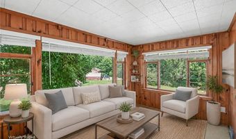 103 Hoover Blvd, Aliquippa, PA 15001