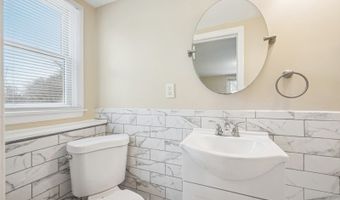 827 Limecrest Rd, Andover, NJ 07860