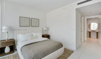 9901 W Bay Harbor Dr 403, Bay Harbor Islands, FL 33154