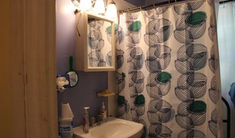 46 Morningside Dr W, Bristol, CT 06010