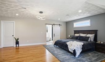 1268 Central Ave, Johnston, RI 02919