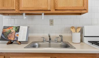2169 FIRETHORN Rd, Baltimore, MD 21220