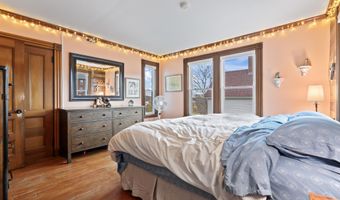 394 Washington St, Bath, ME 04530