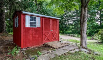 27 Obtuse Rd S, Brookfield, CT 06804
