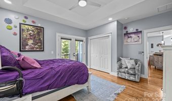 2 Wood Path Ln, Arden, NC 28704