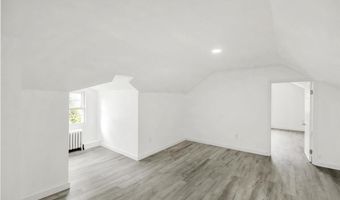 105 GIBRALTAR Rd, Reading, PA 19606