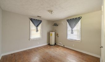 114 S PARKWAY Ave, Bethel Springs, TN 38315