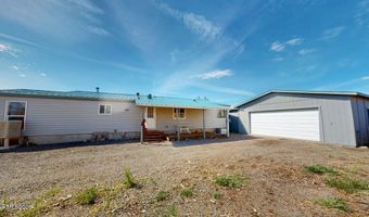310 Bastian Rd, Battle Mountain, NV 89820