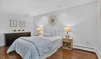 3 Newman Hill Dr, Andover, MA 01810