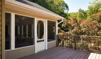 135 Brookhaven Ln, Advance, NC 27006