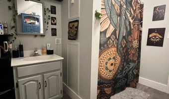 34 Winter St, Bangor, ME 04401