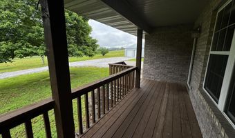 3702 Round House Rd, Aurora, MO 65605
