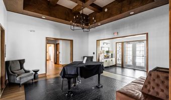3 COLISEUM Dr, Mt. Holly, NJ 08060