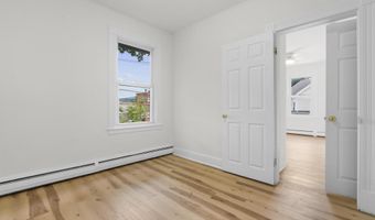 18 Park St, Bristol, CT 06010