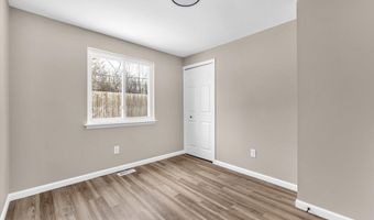 12 Faust Ct, Ann Arbor, MI 48108