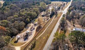 135 Longbranch Ct, Athens, GA 30605