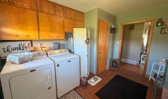 716 5th Ave, Ackley, IA 50601